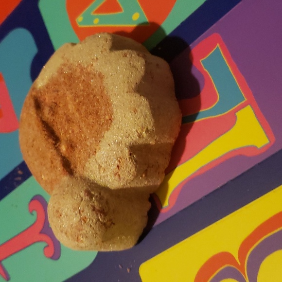 💙🌟LUSH Strawberry Santa Xmas 2023 DISCONTINUED Bath Scrub NWT - Picture 4 of 4